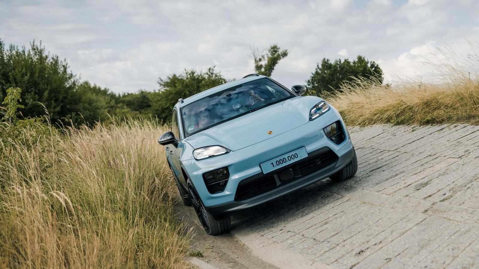 Η Porsche μόλις κατασκεύασε την εκατομμυριοστή Macan!